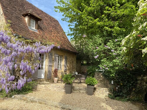 La Jolie cottage,  a lovely retreat for a couple with heated pool
