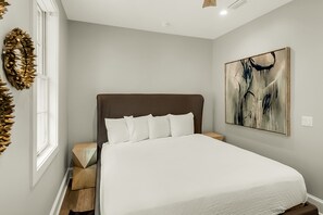 2 chambres, fer et planche à repasser, Internet gratuit, draps fournis