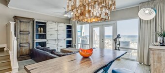 WOW Free 4 Pet, Closest to the Gulf Luxury 4 Bed,3Bath 3 Decks Sleeps 14 2200 SF