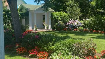 Enceinte de lâhĂ©bergement