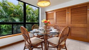 Dining - 🏖️Great Location! | Ground Floor w/ AC | Beautiful Resort (Waikoloa)