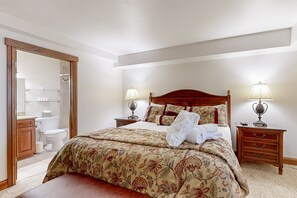 1 chambre, fer et planche à repasser, accès Internet, draps fournis