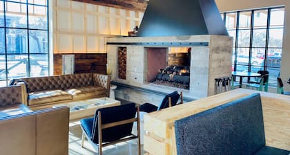 Cotton Court, by Valencia Hotel Collection