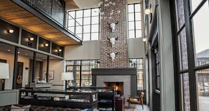 Cotton Court, by Valencia Hotel Collection