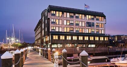 Wyndham Inn on Long Wharf ~ Downtown Luxury Harborfront, One Bedroom with Views