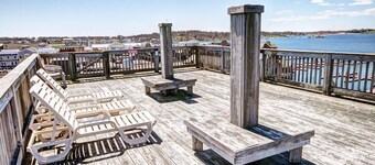 Wyndham Inn on Long Wharf ~ Downtown Luxury Harborfront, One Bedroom with Views