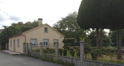 House in rural environment. Peace of mind and clean air. In the center of Galicia