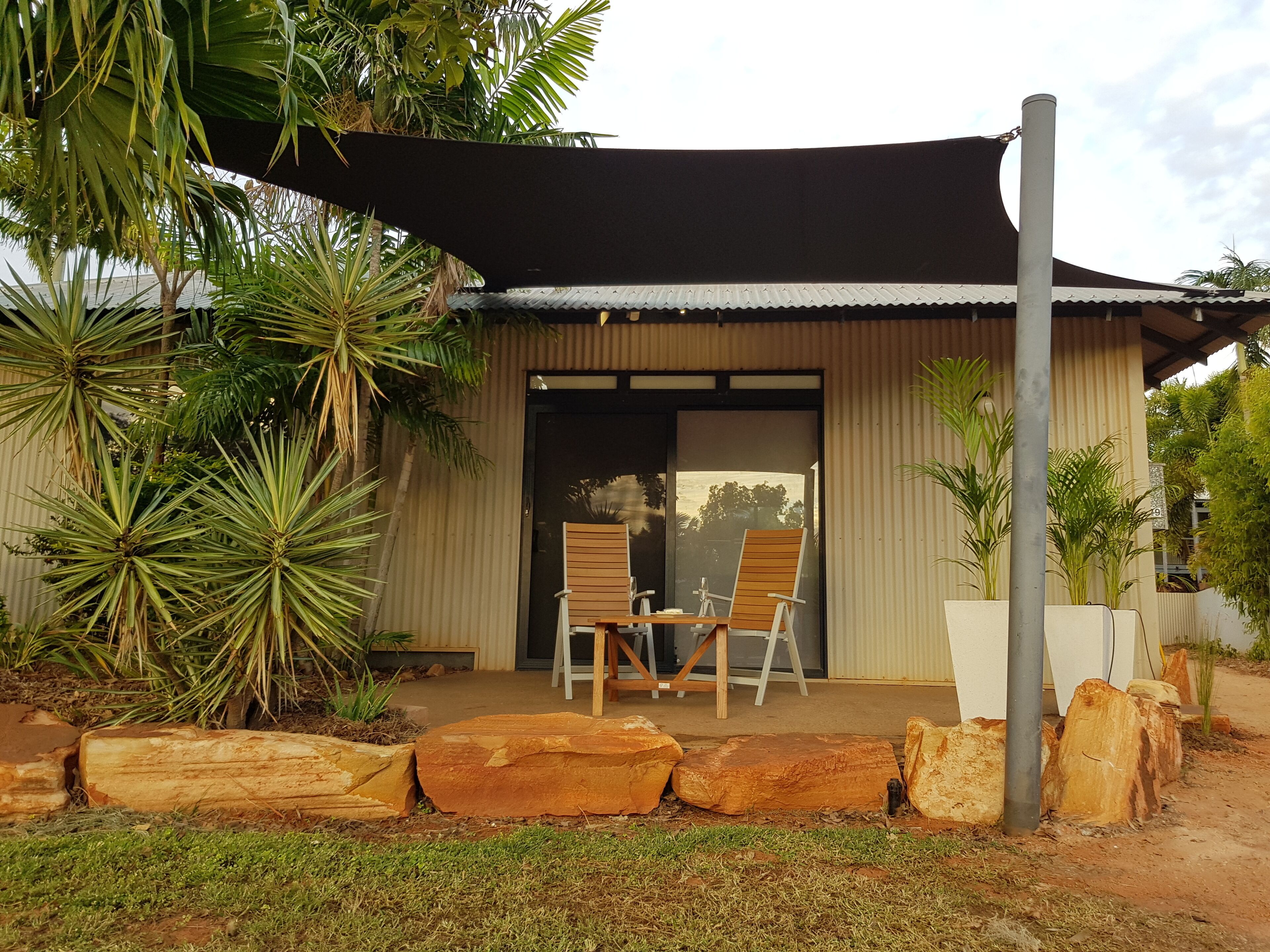 Quiet Studio Hideaway 5 minutes Walk to Cable Beach — image 4