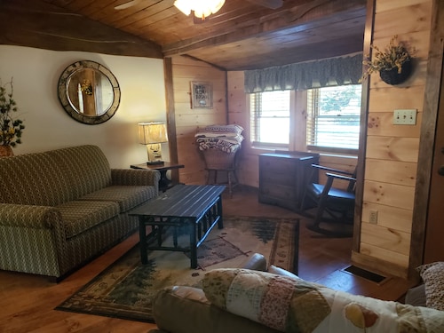 NEW FAMILY CABIN! WELCOME!