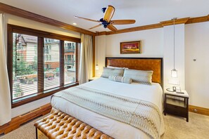 Iron/ironing board, Internet, bed sheets