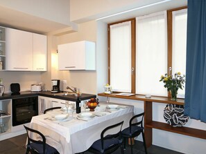 烤箱、洗碗机、冰柜