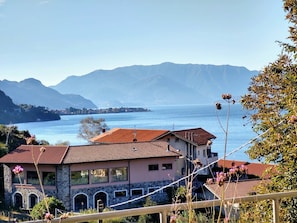 Property grounds - Nice apartment for 4 guests with WIFI, TV, terrace and pets allowed (Colico)