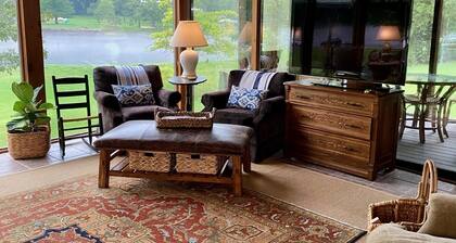 Riverfront House, Sleeps 10, at Wildcat Shoals Boat Ramp, Excellent Bank Fishing