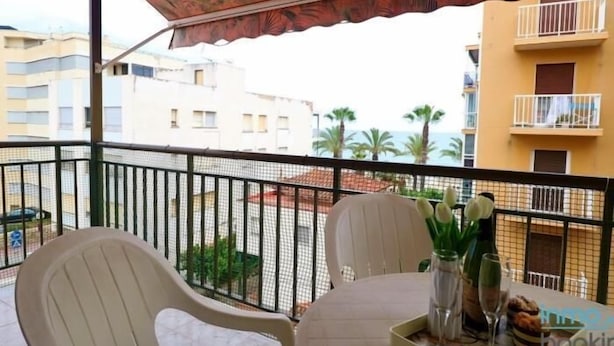 Outdoor dining - Neptune with ocean view (Salou)