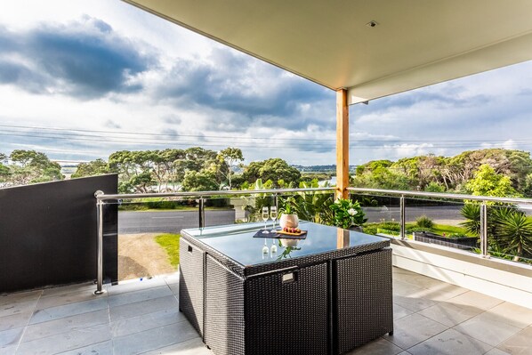 Terrace/patio - Limited Xmas holiday availability. Book now. (Barwon Heads)