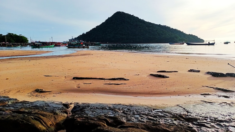 The Azure - M'Pai Bay