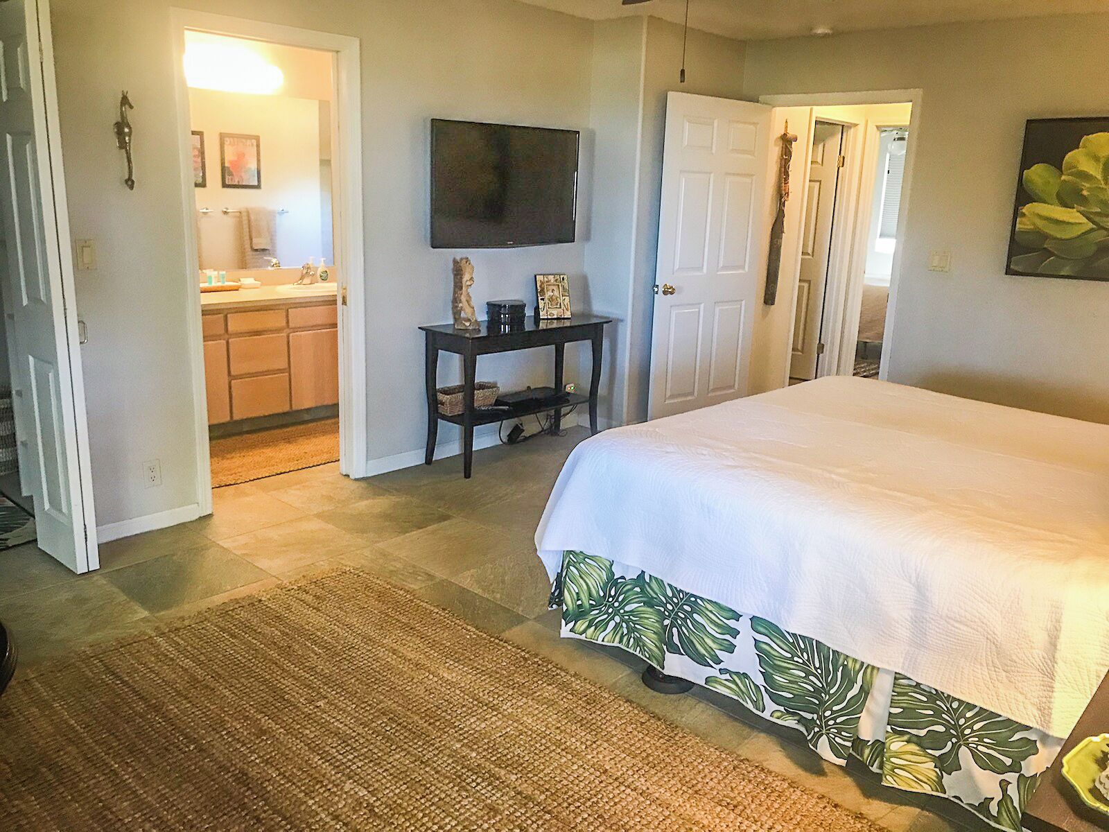 3 bedrooms, iron/ironing board, free WiFi, bed sheets