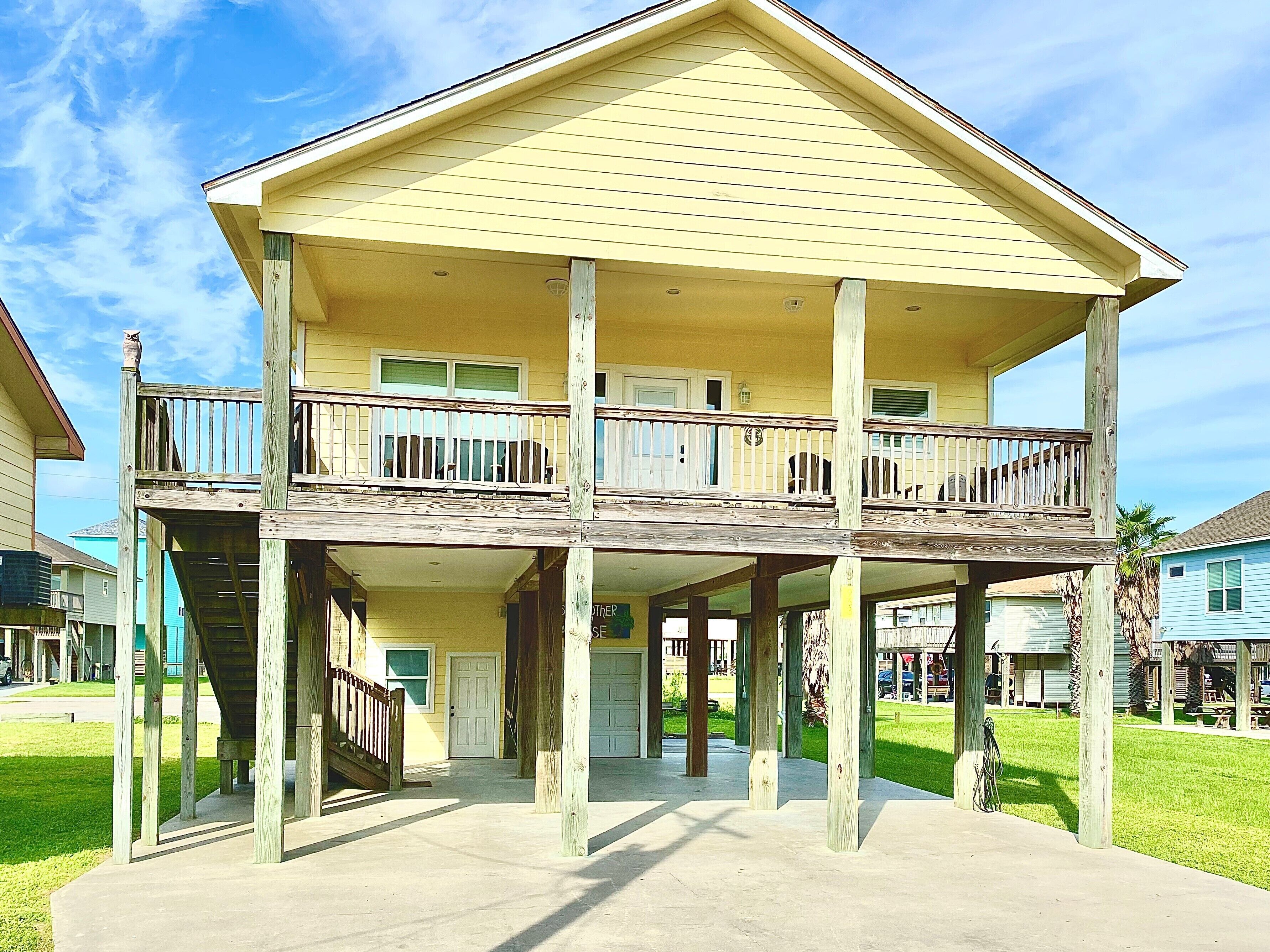 The Lemons Sunshack 🍋<br>Crystal Beach, Texas