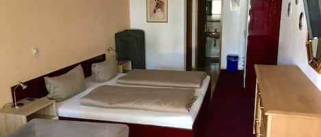 1 bedroom, in-room safe, WiFi, bed sheets