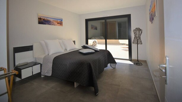 4 habitaciones y wifi gratis