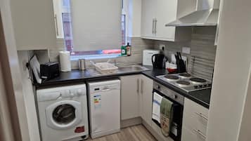 Casa | Cozinha privada | Geladeira, micro-ondas, fogão, cooktop