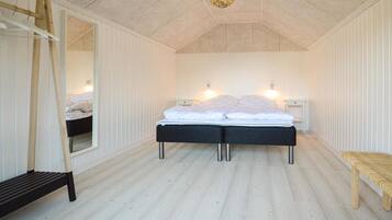 3 bedrooms, travel cot, free WiFi