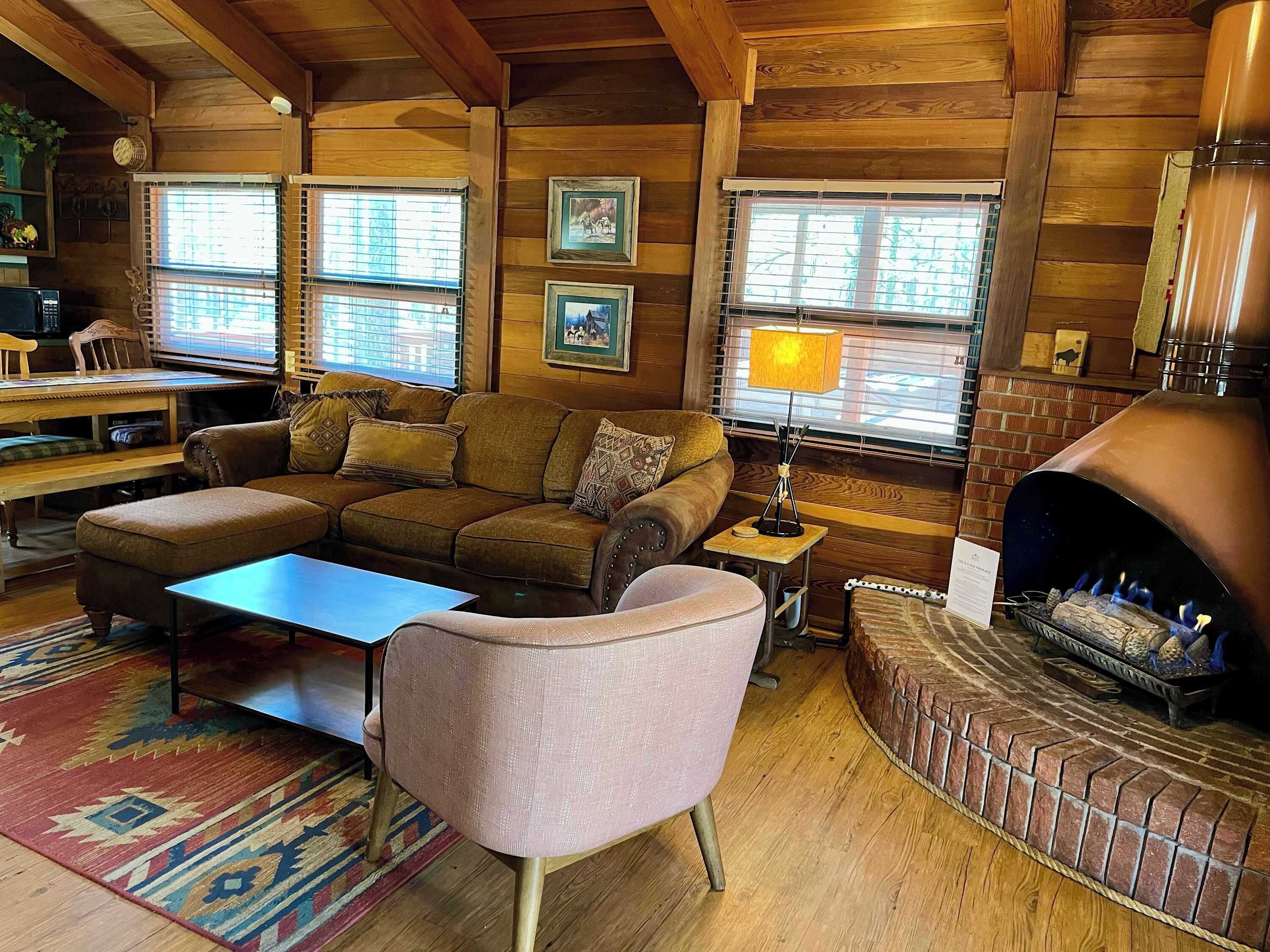 TV, fireplace, offices
