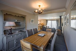 Interior - Delightful highland home in Ballater village (Ballater)