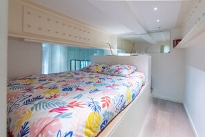 2 makuuhuonetta, silitysrauta/-lauta, ilmainen Wi-Fi, vuodevaatteet