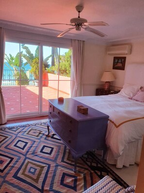 6 habitaciones, tabla de planchar con plancha y wifi gratis 