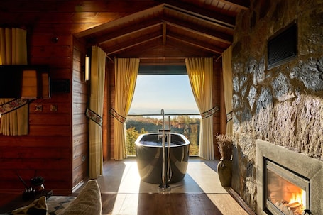 Romantic Bungalow | Premium bedding, Select Comfort beds, minibar, desk