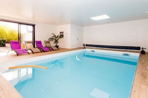 Piscine intérieure, piscine chauffée