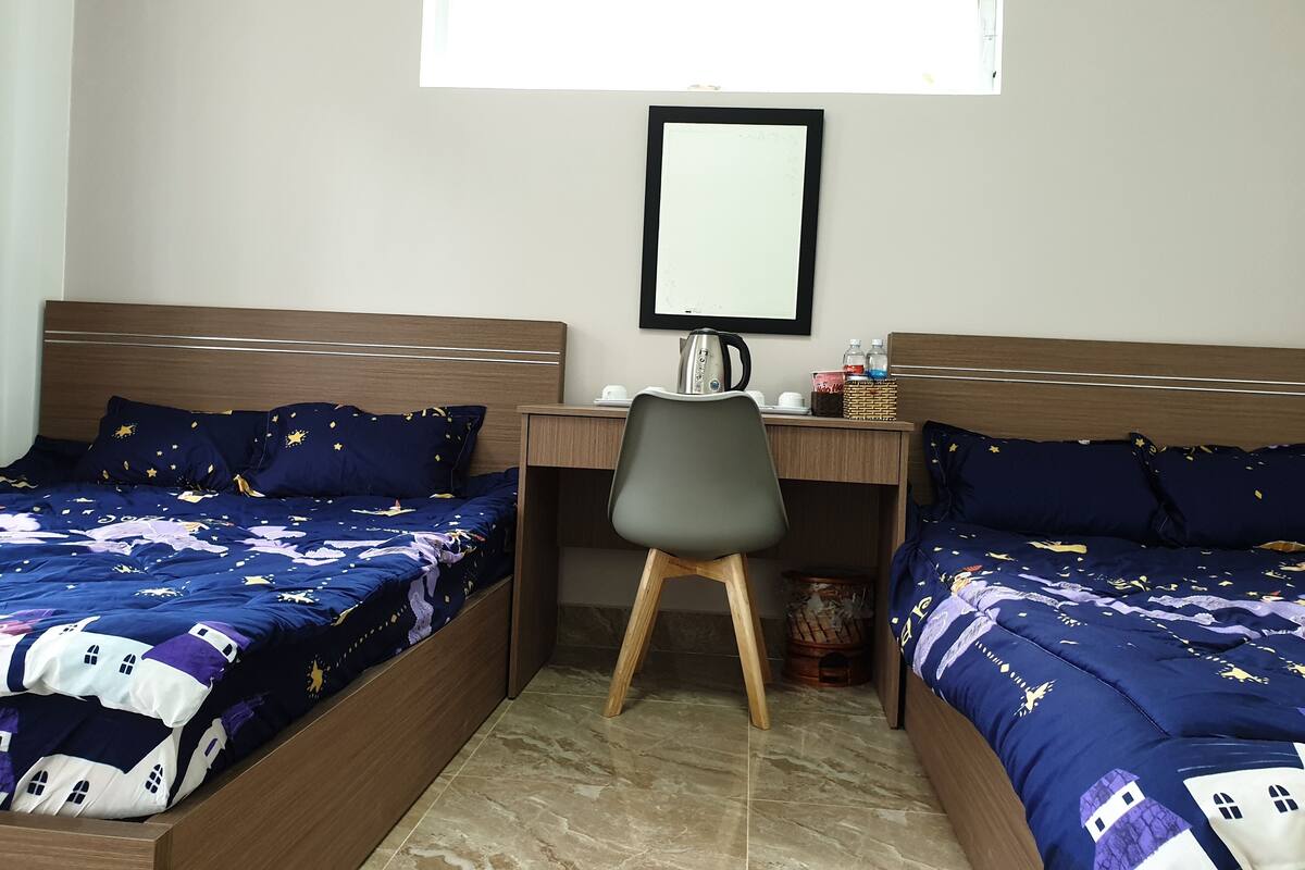 Desk, laptop workspace, free WiFi