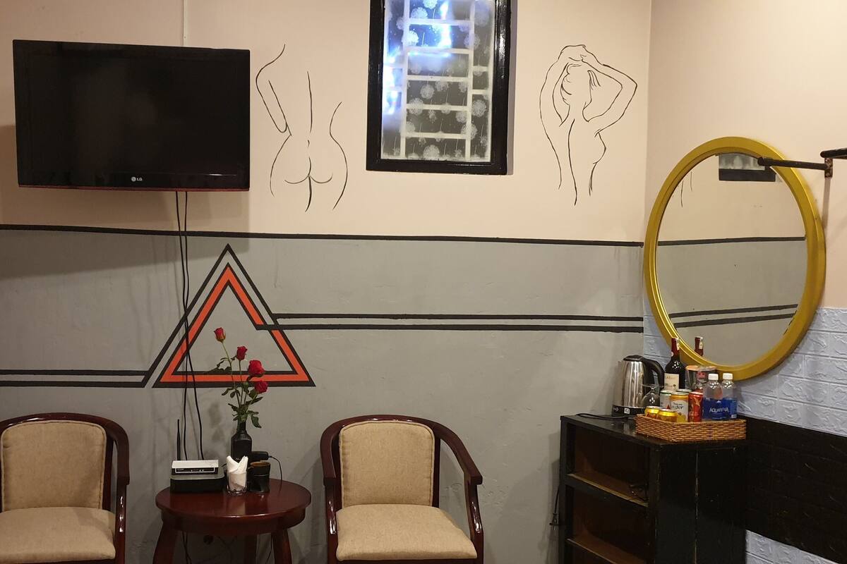 Chambre simple | Bureau, espace de travail pour ordinateurs portables