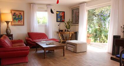 Eze sur mer house 3 minutes walk from the beach