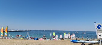 Family house sleeps 7 1min from the beach, C. nautique and Port Haliguen