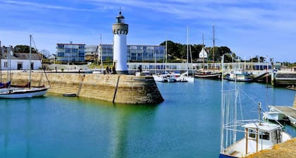 Family house sleeps 7 1min from the beach, C. nautique and Port Haliguen