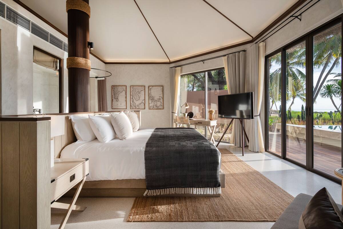 pool villa beach front | 1 bedroom, in-room safe, desk, free cots/infant beds