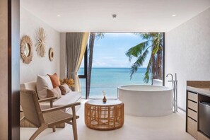 Sky Beachfront | In-room safe, desk, free cribs/infant beds, rollaway beds