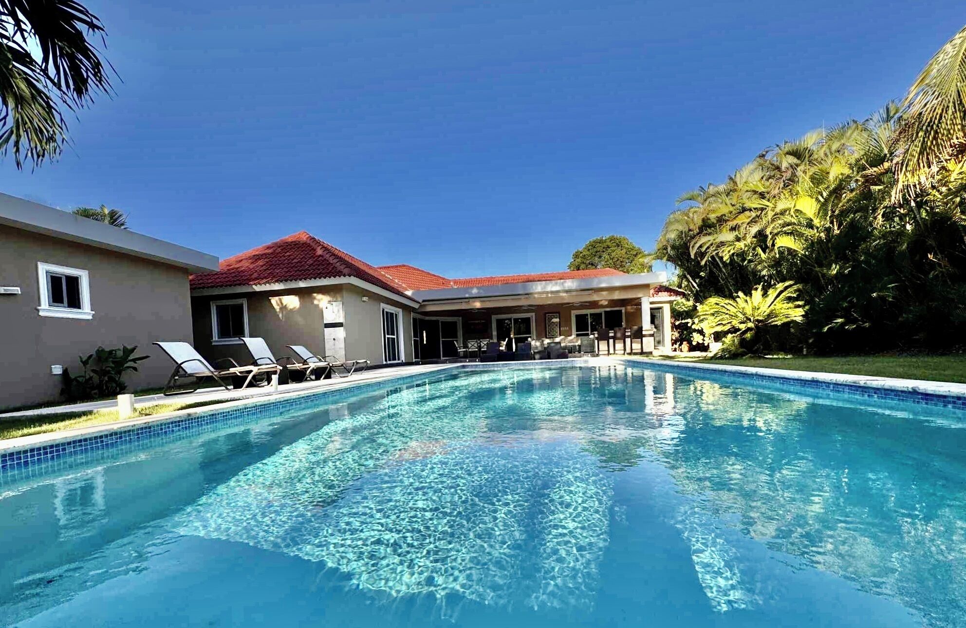 Welcome to ✨CASA COCO-SELVA✨Ravine, Superior 3 Bedroom @ Casa Linda