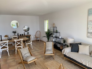 TV - Charming house with splendid view of the bay and private swimming pool (Saint-Florent)