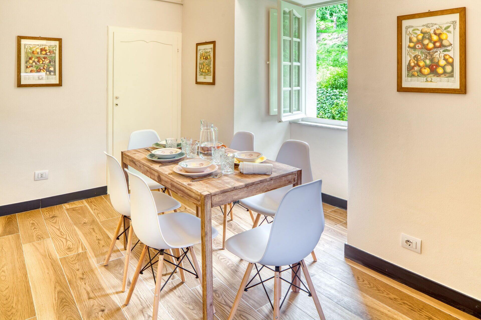 Kitchen, Living Room