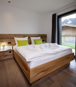 Apartamento junior (Cleaning Fee 69€ on top of rate) | Ropa de cama hipoalergénica, caja fuerte, escritorio