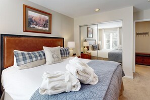 1 bedroom, iron/ironing board, Internet, bed sheets