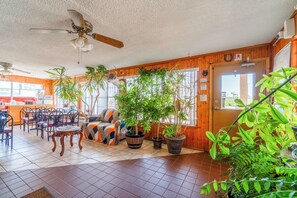 Lobby - Lone Star Inn by OYO Vernon Texas Hwy 287 (Vernon)