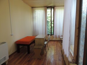 Quarto casal ou duplo luxo | Cortinas blackout, quartos à prova de som, ferros/tábuas de passar roupa