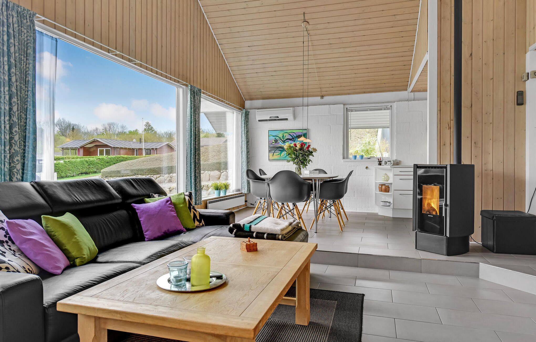 TV, peis og DVD-spiller