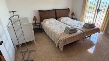 3 bedrooms, in-room safe, iron/ironing board, travel crib