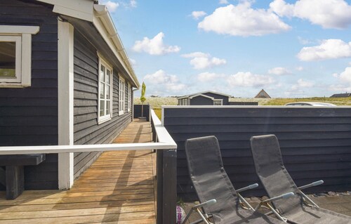 2 bedroom amazing home in Ulfborg