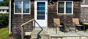 York Beach Ocean View 2-Bedroom Cottage at the Heart of Long Sands Beach